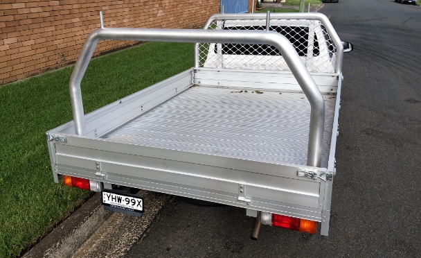 toyota-hilux-workmate-from-rear